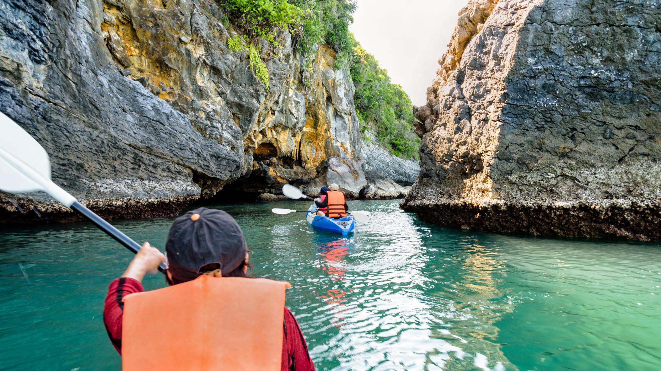 group-of-tourists-on-a-kayak-2021-08-26-15-42-35-utc