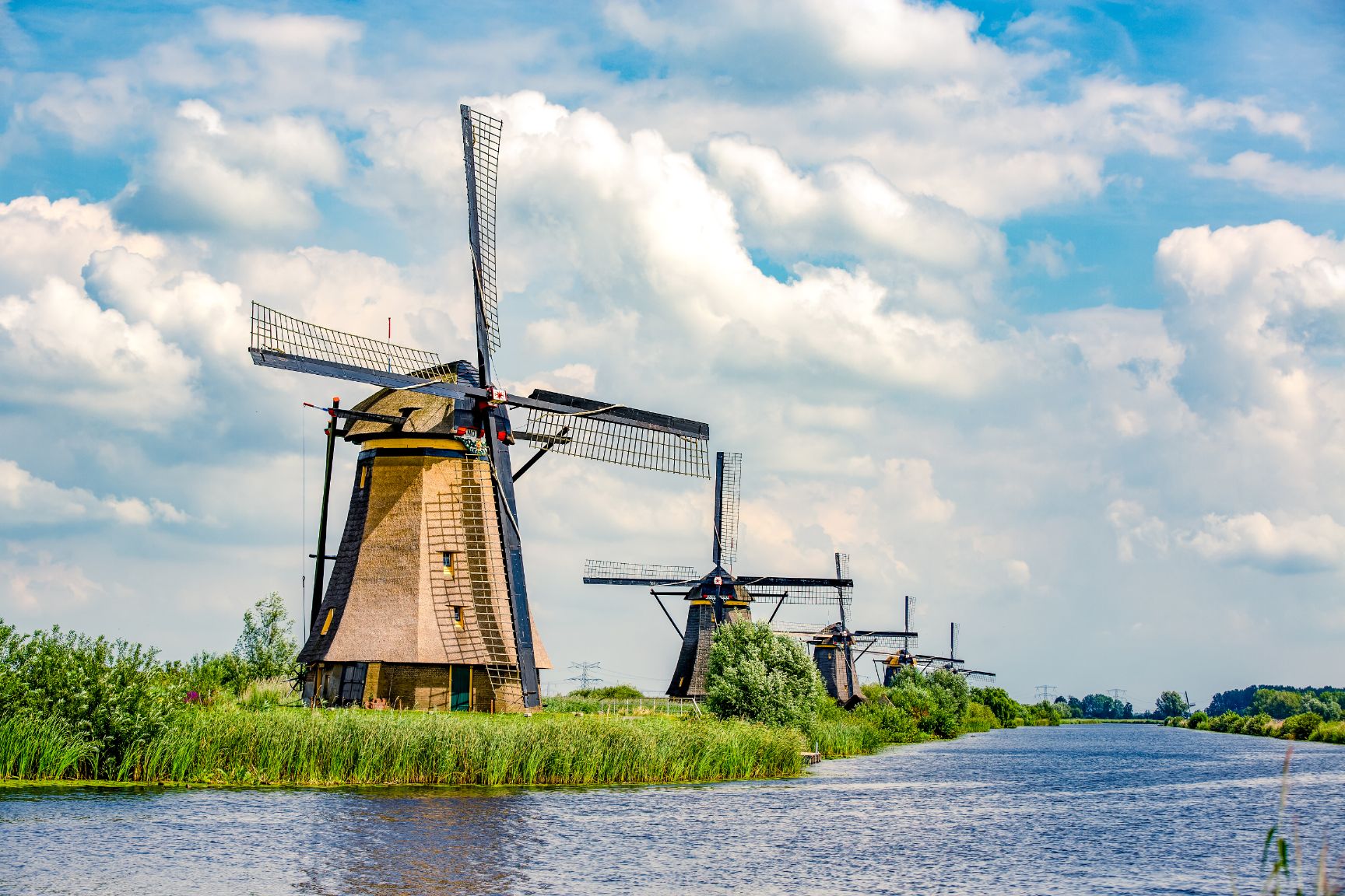 traditional-dutch-windmills-near-kinderdijk-2021-08-26-15-42-59-utc